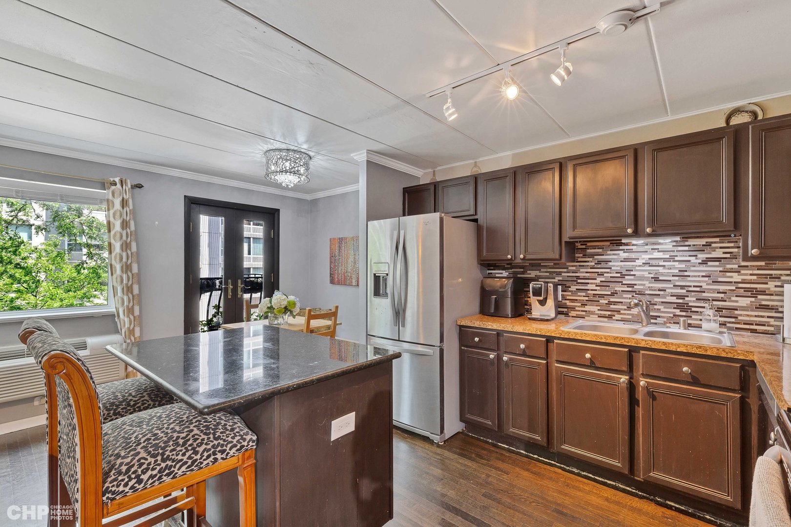 711 W Gordon Terrace 303