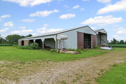 Tiny photo for 3345 County Road 400 E Road, Fisher, IL 61843 (MLS # 12434160)