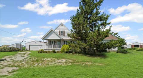 Tiny photo for 3345 County Road 400 E Road, Fisher, IL 61843 (MLS # 12434160)