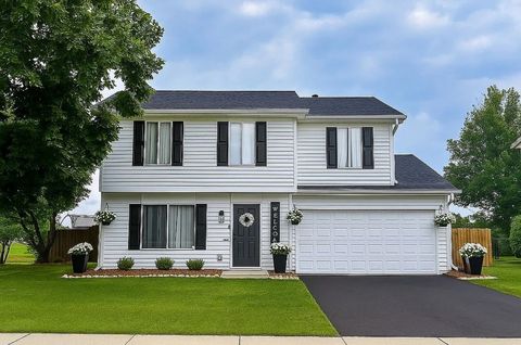 Photo of 240 Westbrook Circle, Naperville, IL 60565 (MLS # 12503635) Photo of 240 Westbrook Circle, Naperville, IL 60565 (MLS # 12503635)