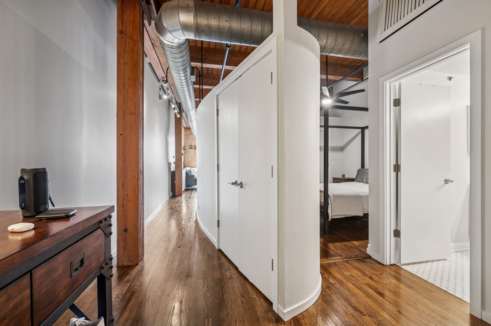 1250 W VAN BUREN Street 612
