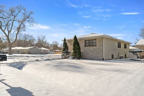 Tiny photo for 16446 Spaulding Avenue, Markham, IL 60428 (MLS # 12528177)