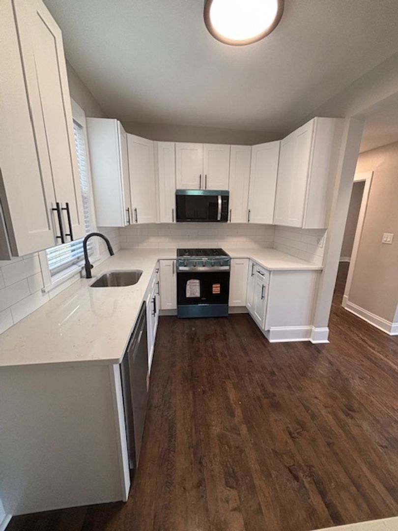 3853 W Palmer Street 2W