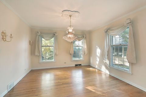 Tiny photo for 3815 Bordeaux Avenue, Northbrook, IL 60062 (MLS # 12499375)