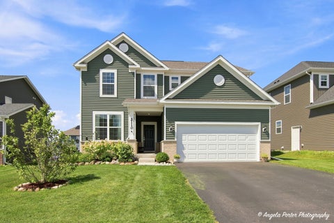 Photo of 2110 Schmitt Circle, Algonquin, IL 60102 (MLS # 12752522)
