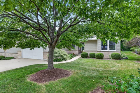 Tiny photo for 2519 Reynolds Manor Drive #2519, Ottawa, IL 61350 (MLS # 12717931)
