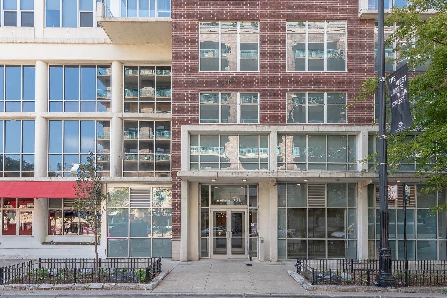 901 W MADISON Street 921