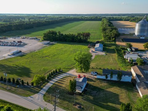 21820 W Railroad Street Marengo IL 60152
