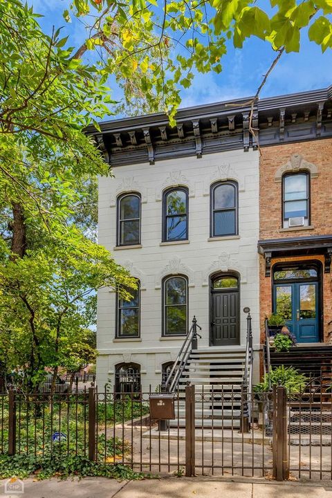 801 S Oakley Boulevard Chicago IL 60612