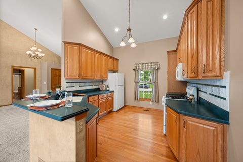 Tiny photo for 1338 Foxbend Drive, Sycamore, IL 60178 (MLS # 12766069)