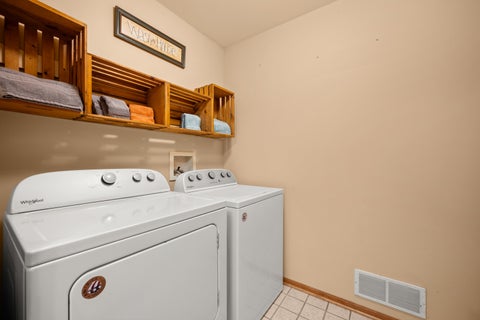 Tiny photo for 1338 Foxbend Drive, Sycamore, IL 60178 (MLS # 12766069)