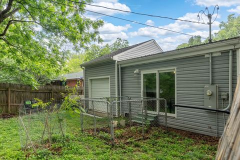 Tiny photo for 1207 W Hill Avenue, Carbondale, IL 62901 (MLS # 12652075)
