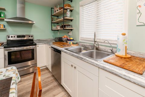 Tiny photo for 1207 W Hill Avenue, Carbondale, IL 62901 (MLS # 12652075)