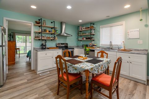Tiny photo for 1207 W Hill Avenue, Carbondale, IL 62901 (MLS # 12652075)