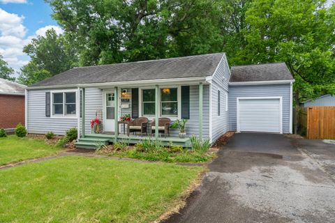 Photo of 1207 W Hill Avenue, Carbondale, IL 62901 (MLS # 12652075)