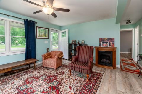 Tiny photo for 1207 W Hill Avenue, Carbondale, IL 62901 (MLS # 12652075)