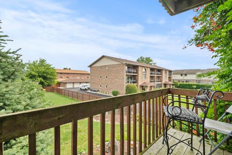 Tiny photo for 8202 Gruener Court #8202, Palos Hills, IL 60465 (MLS # 12475135)