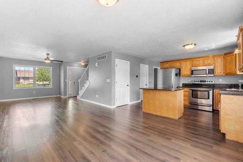 Tiny photo for 3806 Bristlecone Drive, Springfield, IL 62712 (MLS # 12652398)