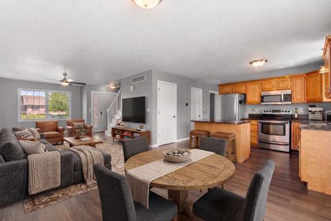 Tiny photo for 3806 Bristlecone Drive, Springfield, IL 62712 (MLS # 12652398)