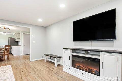 Tiny photo for 5703 Fox Lake Road, McHenry, IL 60051 (MLS # 12504338)