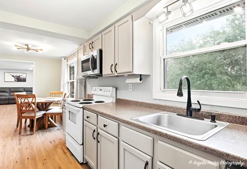 Tiny photo for 5703 Fox Lake Road, McHenry, IL 60051 (MLS # 12504338)