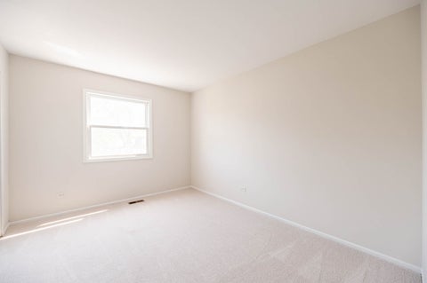 Tiny photo for 716 Inverrary Lane #D, Deerfield, IL 60015 (MLS # 12615613)