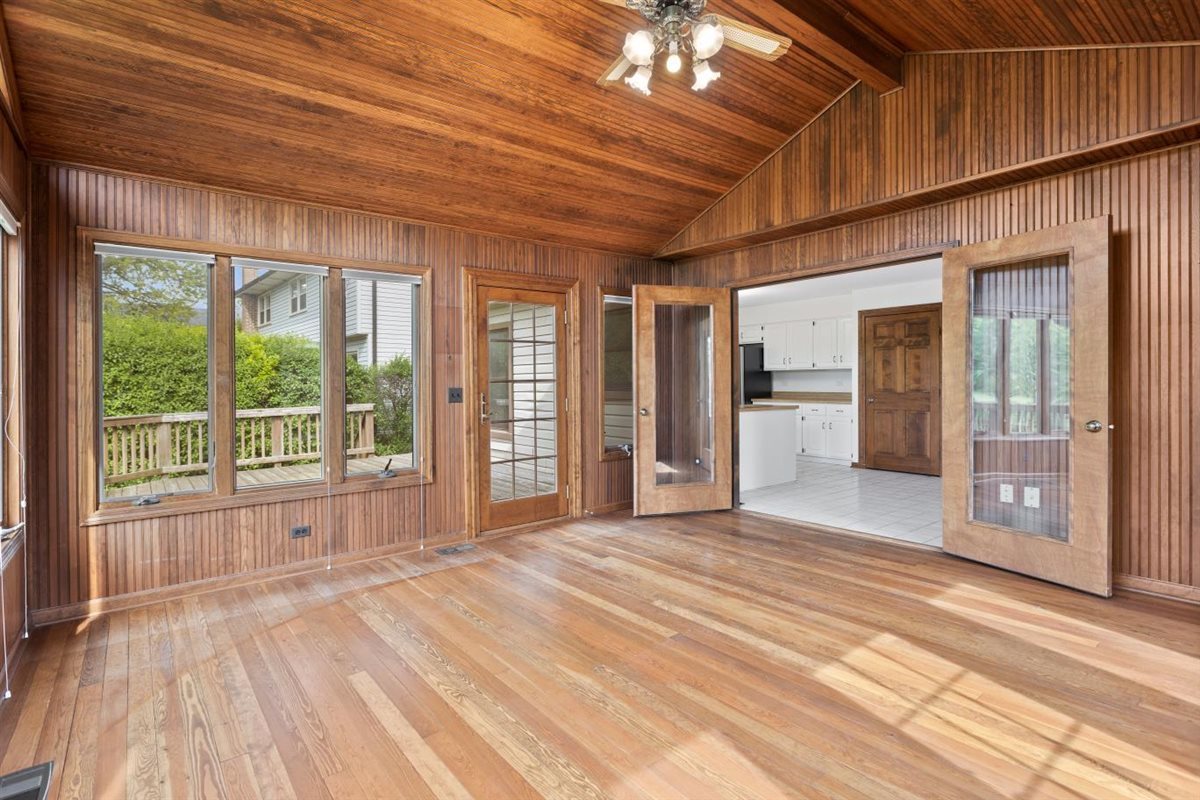 321 Ashwood Drive