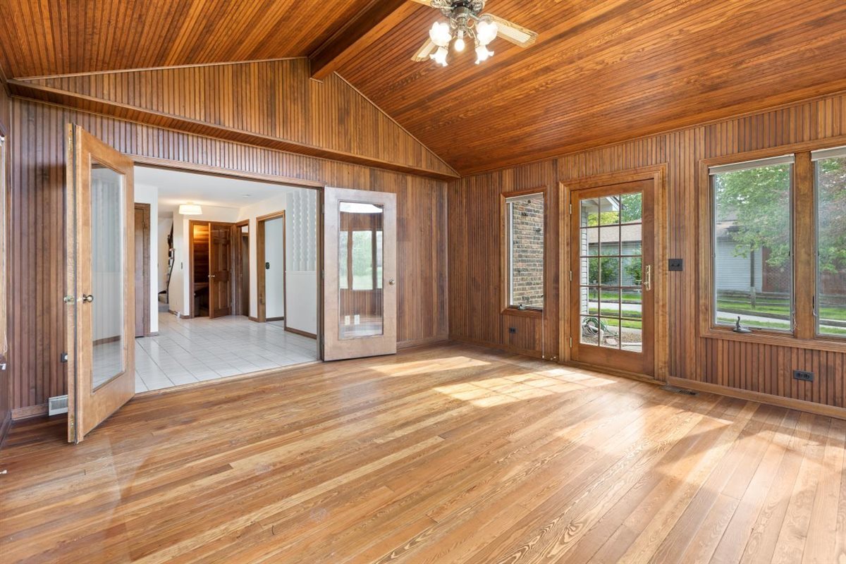 321 Ashwood Drive