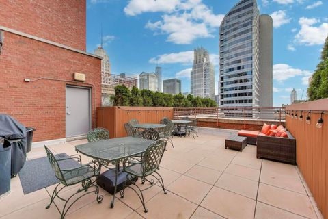 Tiny photo for 208 W Washington Street #1913, Chicago, IL 60606 (MLS # 12506024)