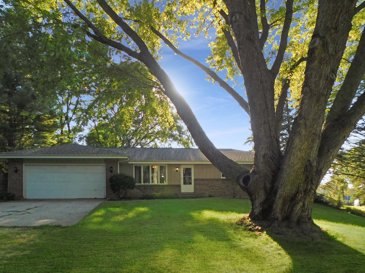 12544 Chuckanut Drive