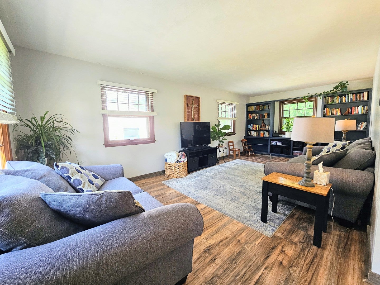 3308 Pleasant Valley Boulevard