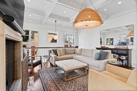 Tiny photo for 3509 N Janssen Avenue, Chicago, IL 60657 (MLS # 12461816)