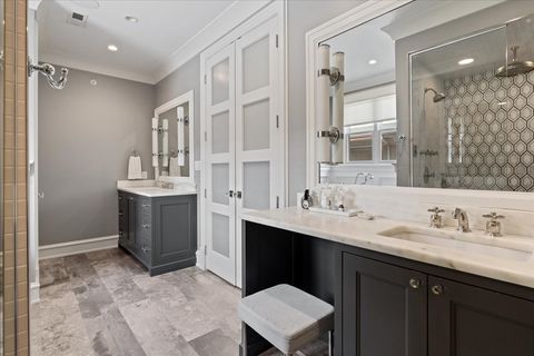 Tiny photo for 3509 N Janssen Avenue, Chicago, IL 60657 (MLS # 12461816)
