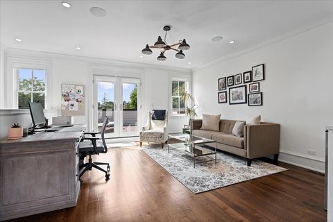 Tiny photo for 3509 N Janssen Avenue, Chicago, IL 60657 (MLS # 12461816)