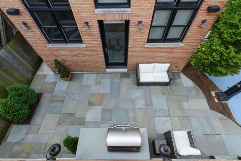 Tiny photo for 3509 N Janssen Avenue, Chicago, IL 60657 (MLS # 12461816)