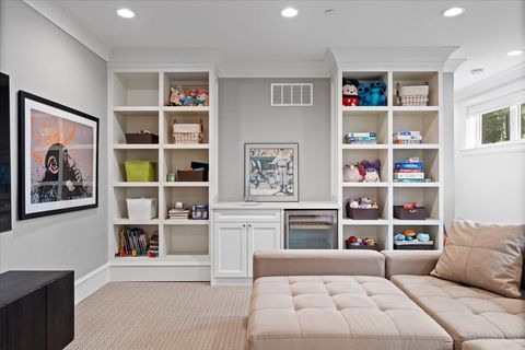 Tiny photo for 3509 N Janssen Avenue, Chicago, IL 60657 (MLS # 12461816)