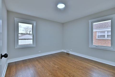Tiny photo for 8834 S Albany Avenue, Evergreen Park, IL 60805 (MLS # 12582985)
