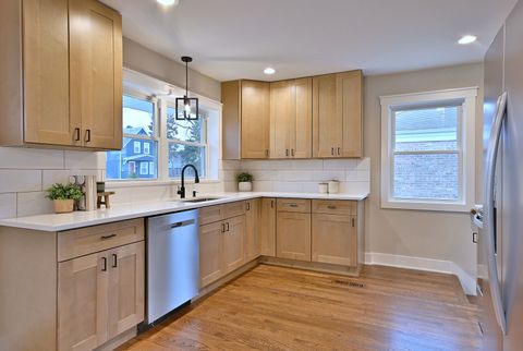 Tiny photo for 8834 S Albany Avenue, Evergreen Park, IL 60805 (MLS # 12582985)