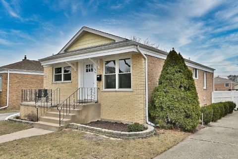 Tiny photo for 8834 S Albany Avenue, Evergreen Park, IL 60805 (MLS # 12582985)