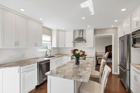 Tiny photo for 176 Woodland Park Circle, Gilberts, IL 60136 (MLS # 12617904)