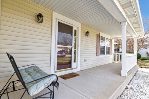 Tiny photo for 176 Woodland Park Circle, Gilberts, IL 60136 (MLS # 12617904)