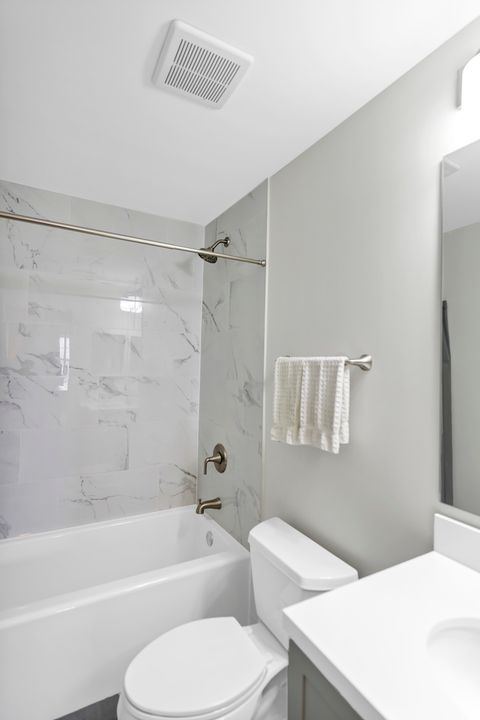 Tiny photo for 176 Woodland Park Circle, Gilberts, IL 60136 (MLS # 12617904)