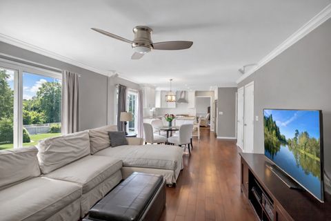 Tiny photo for 176 Woodland Park Circle, Gilberts, IL 60136 (MLS # 12617904)