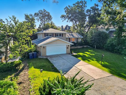 Tiny photo for 10025 S 86th Court, Palos Hills, IL 60465 (MLS # 12487707)