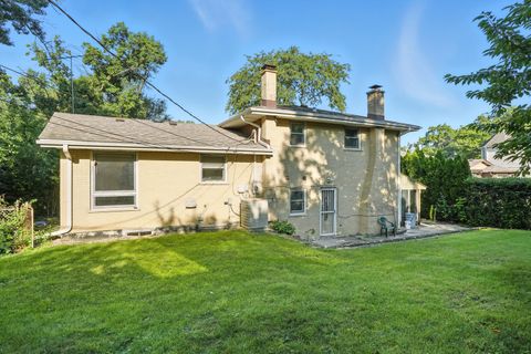 Tiny photo for 10025 S 86th Court, Palos Hills, IL 60465 (MLS # 12487707)