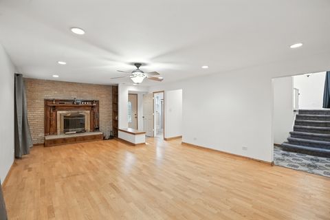 Tiny photo for 10025 S 86th Court, Palos Hills, IL 60465 (MLS # 12487707)