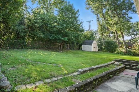Tiny photo for 10025 S 86th Court, Palos Hills, IL 60465 (MLS # 12487707)