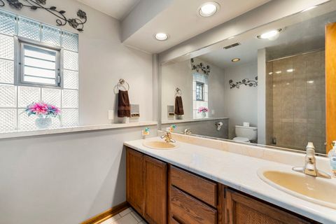 Tiny photo for 5706 N New Hampshire Avenue, Chicago, IL 60631 (MLS # 12512068)