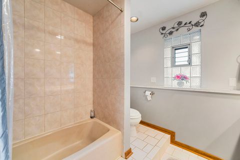 Tiny photo for 5706 N New Hampshire Avenue, Chicago, IL 60631 (MLS # 12512068)