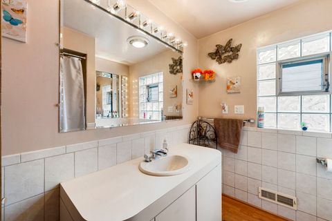 Tiny photo for 5706 N New Hampshire Avenue, Chicago, IL 60631 (MLS # 12512068)